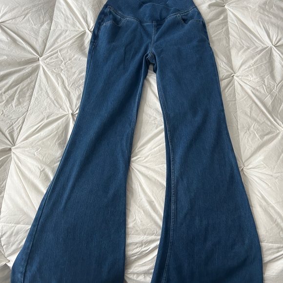 Halara denim stretch jeans - Picture 2 of 5